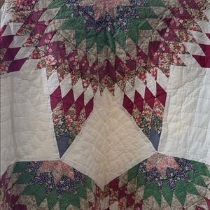 Lg Quilt With Flaws As Is